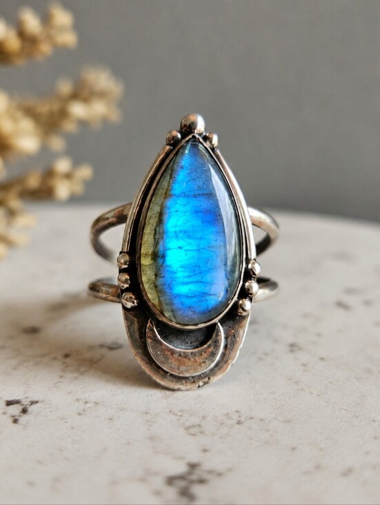 Jewelry - Sterling Silver Labradorite Teardrop Ring Size 10 – Blue Flash Split Shank